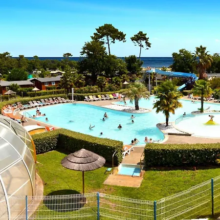 Un Toit Sur Le Bassin Les Viviers キャンプ場 Lège-Cap-Ferret